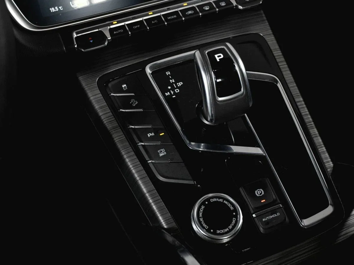 Geely Atlas Pro