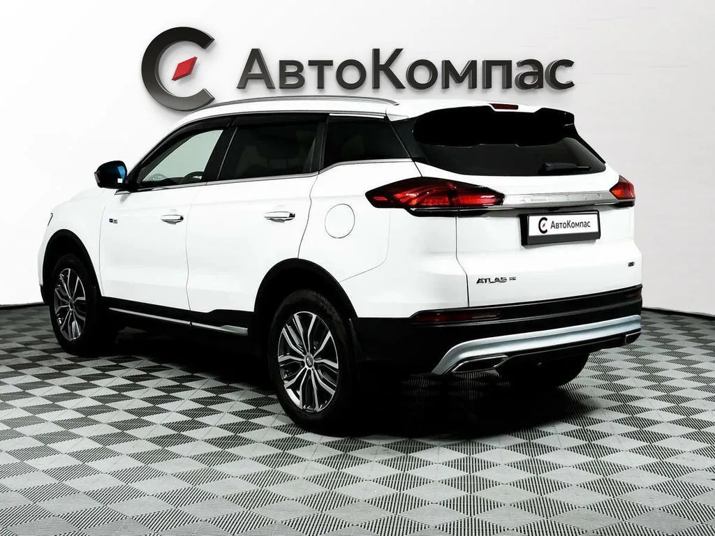 Geely Atlas Pro