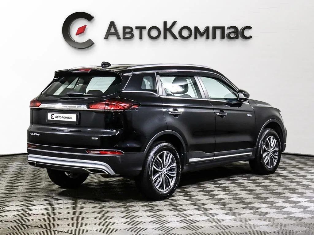 Geely Atlas Pro