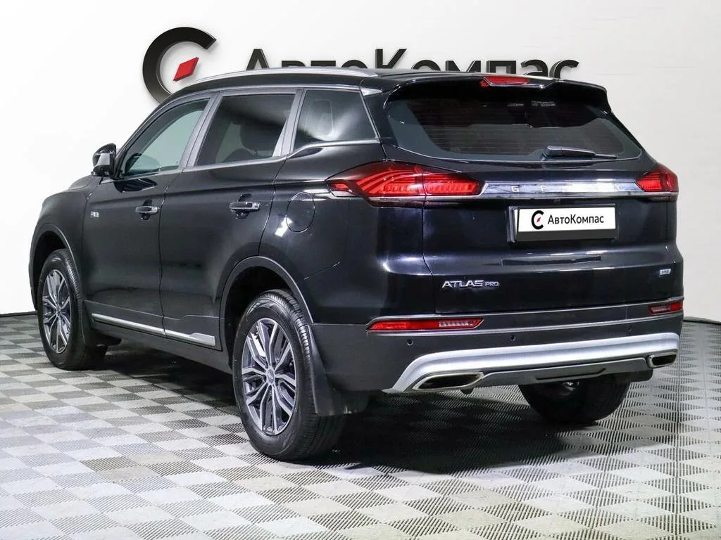Geely Atlas Pro