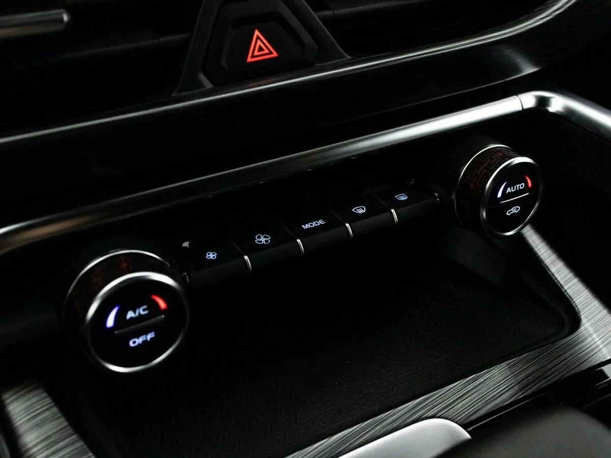 Geely Tugella