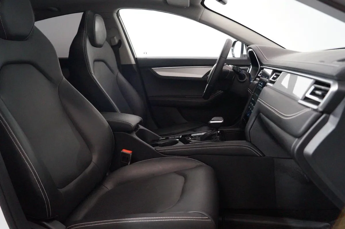 JAC J7