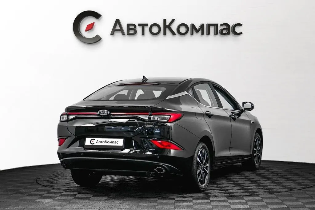 JAC J7