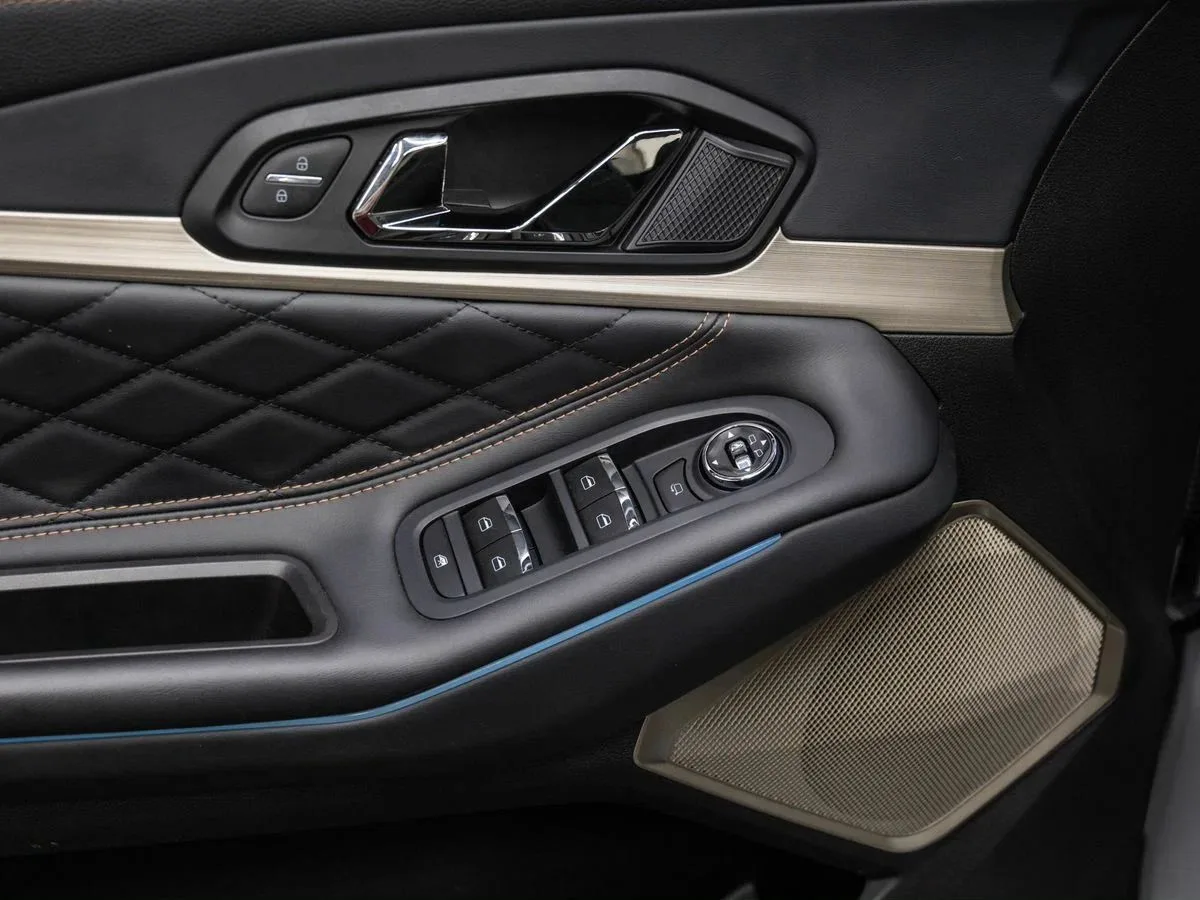 Exeed TXL