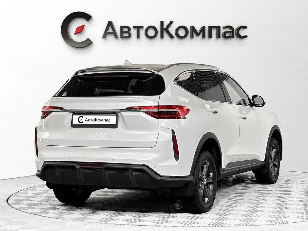 Haval F7