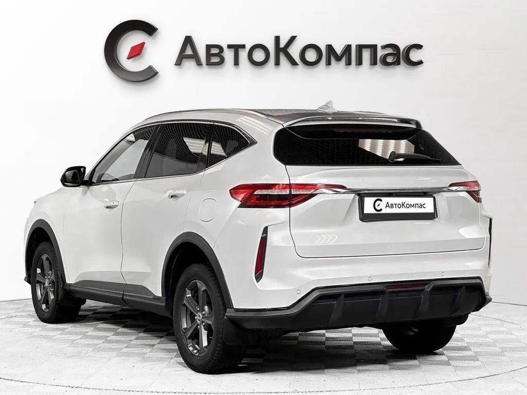 Haval F7