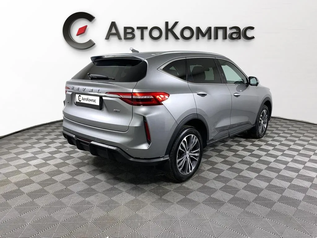 Haval F7