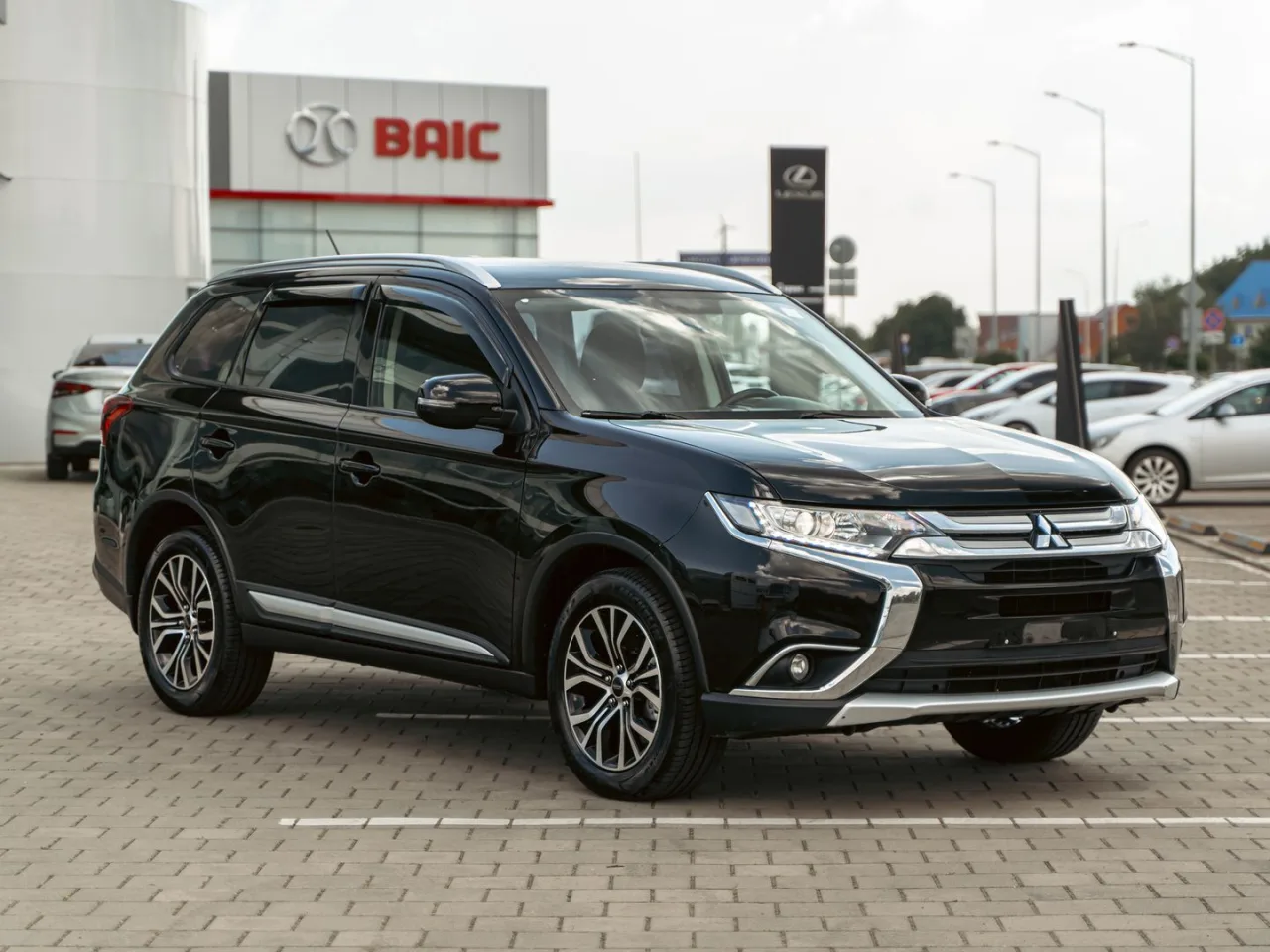 Mitsubishi Outlander