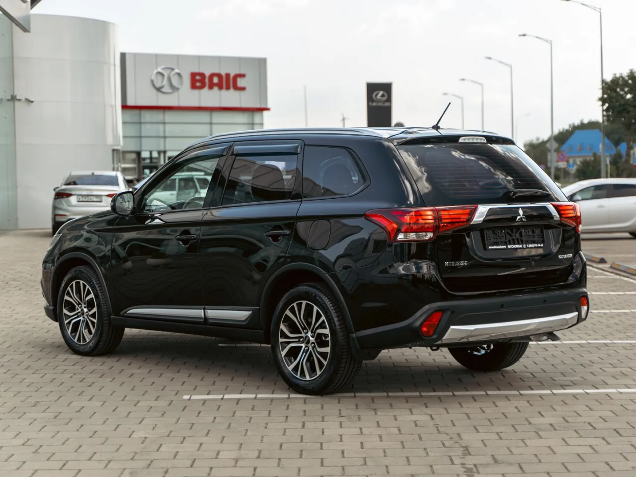 Mitsubishi Outlander