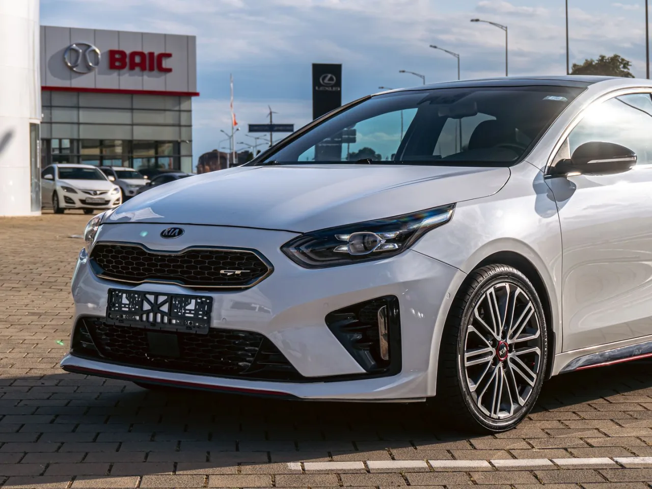 Kia Proceed