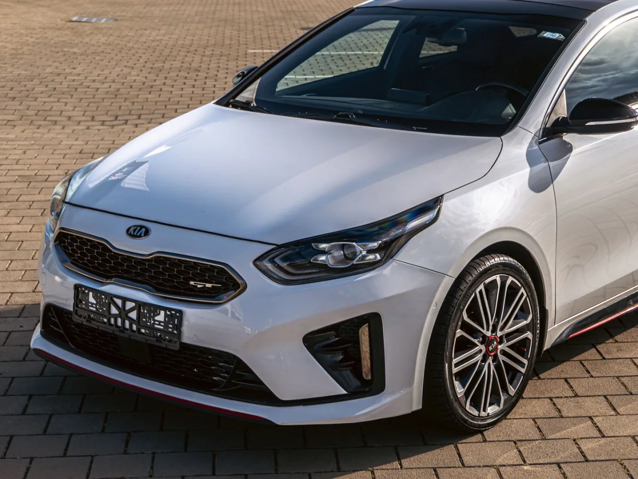 Kia Proceed