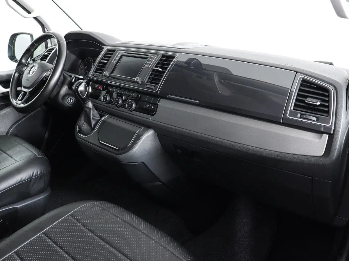 Volkswagen Caravelle
