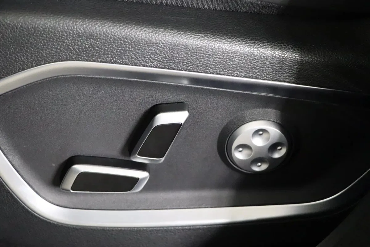 Geely Tugella