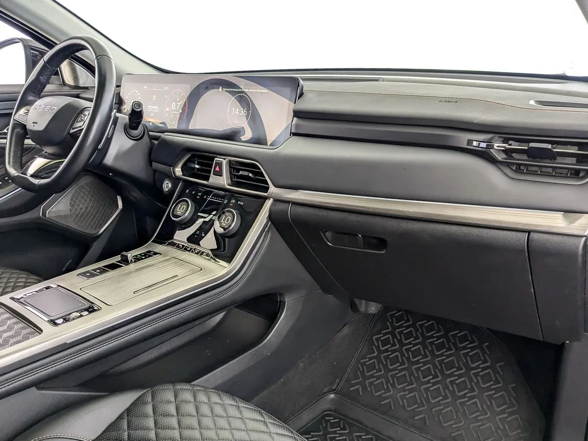 Exeed TXL
