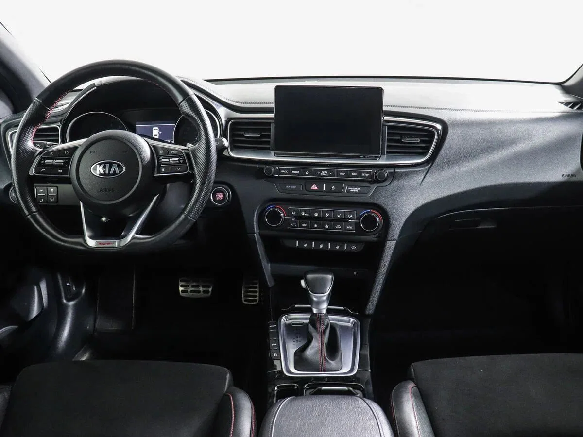 Kia Proceed