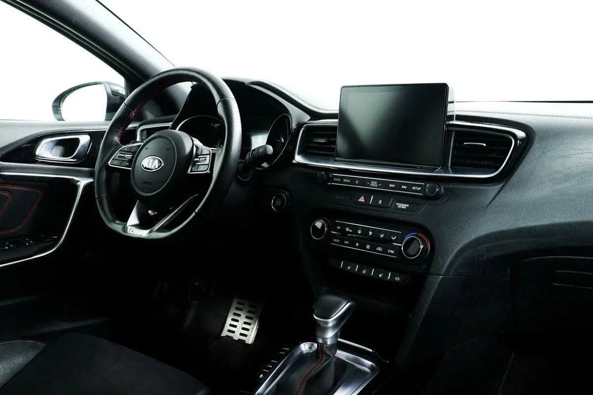Kia Proceed