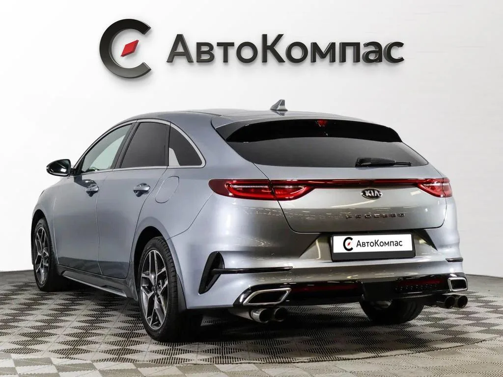 Kia Proceed