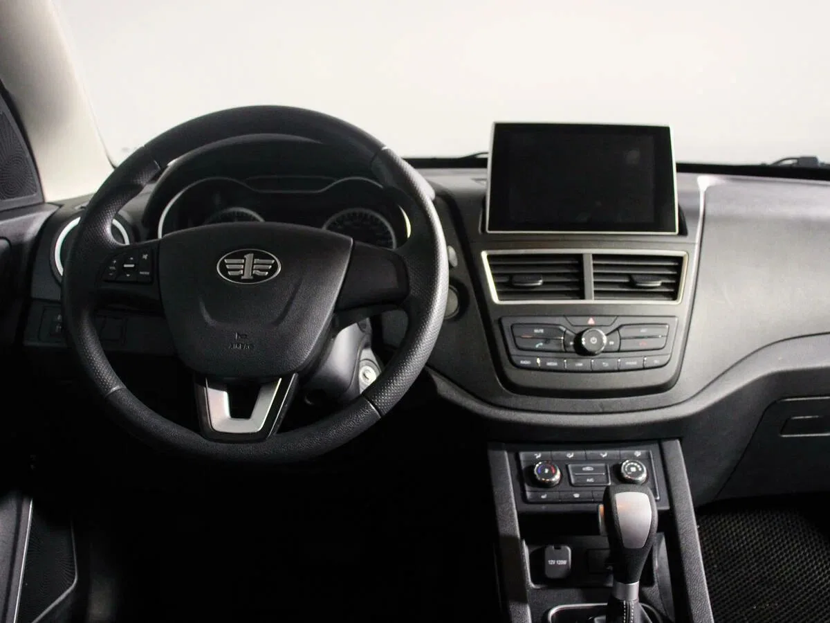 FAW Besturn X40