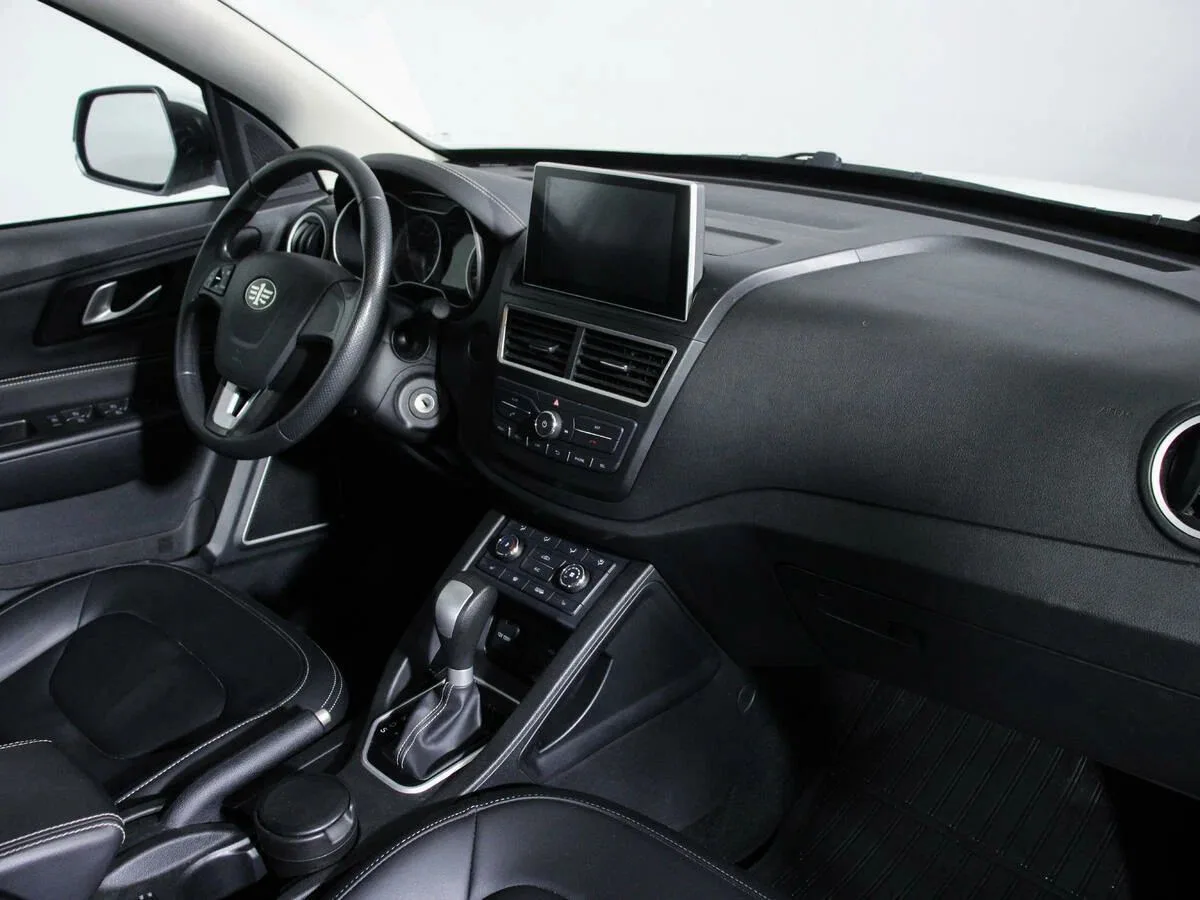 FAW Besturn X40