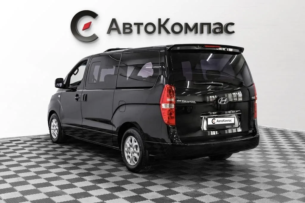 Hyundai Grand Starex