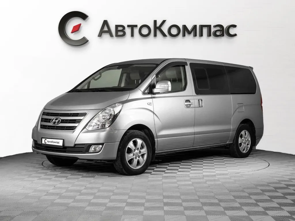 Hyundai Grand Starex