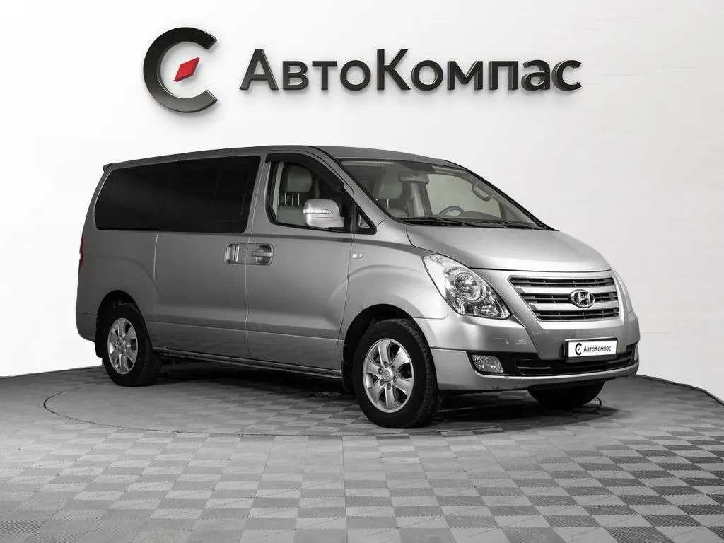 Hyundai Grand Starex
