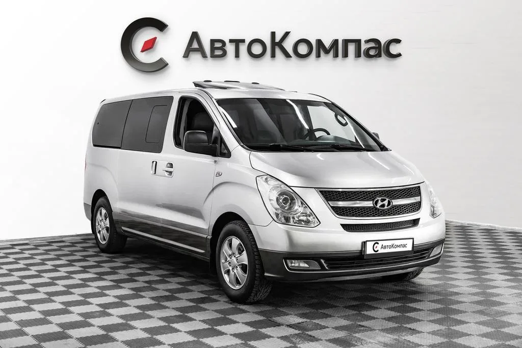 Hyundai Grand Starex