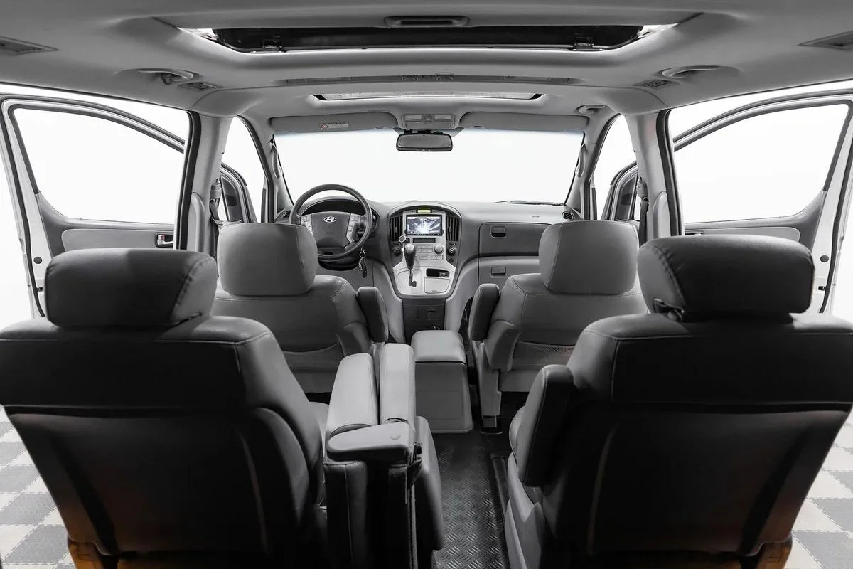 Hyundai Grand Starex