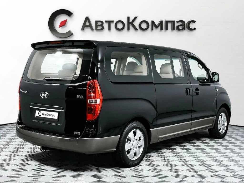 Hyundai Grand Starex