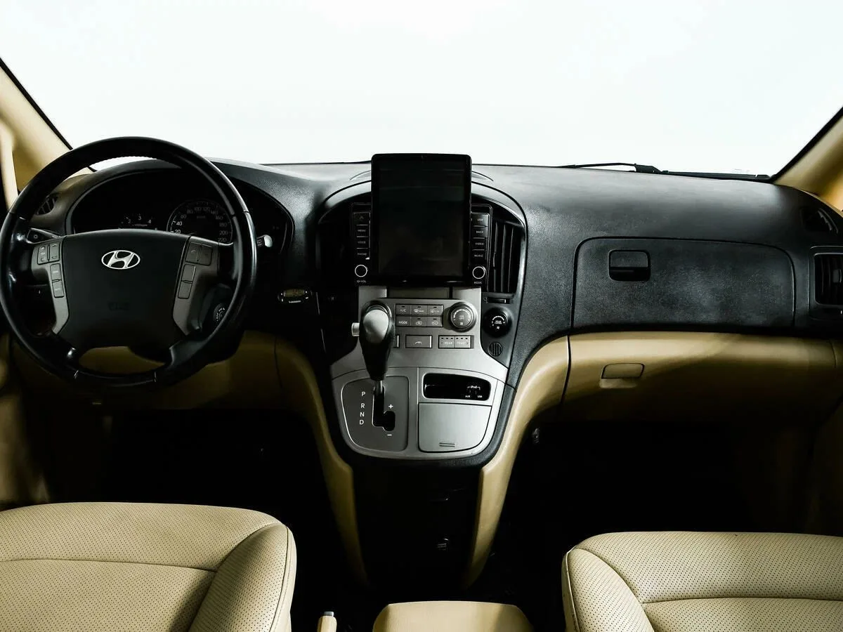 Hyundai Grand Starex
