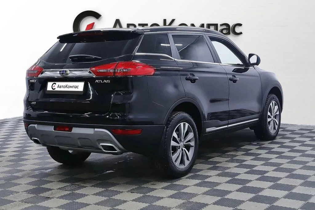 Geely Atlas