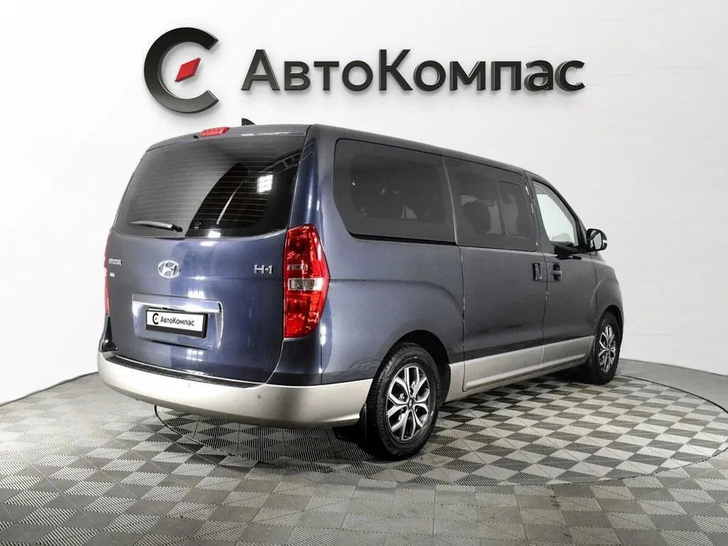 Hyundai H-1