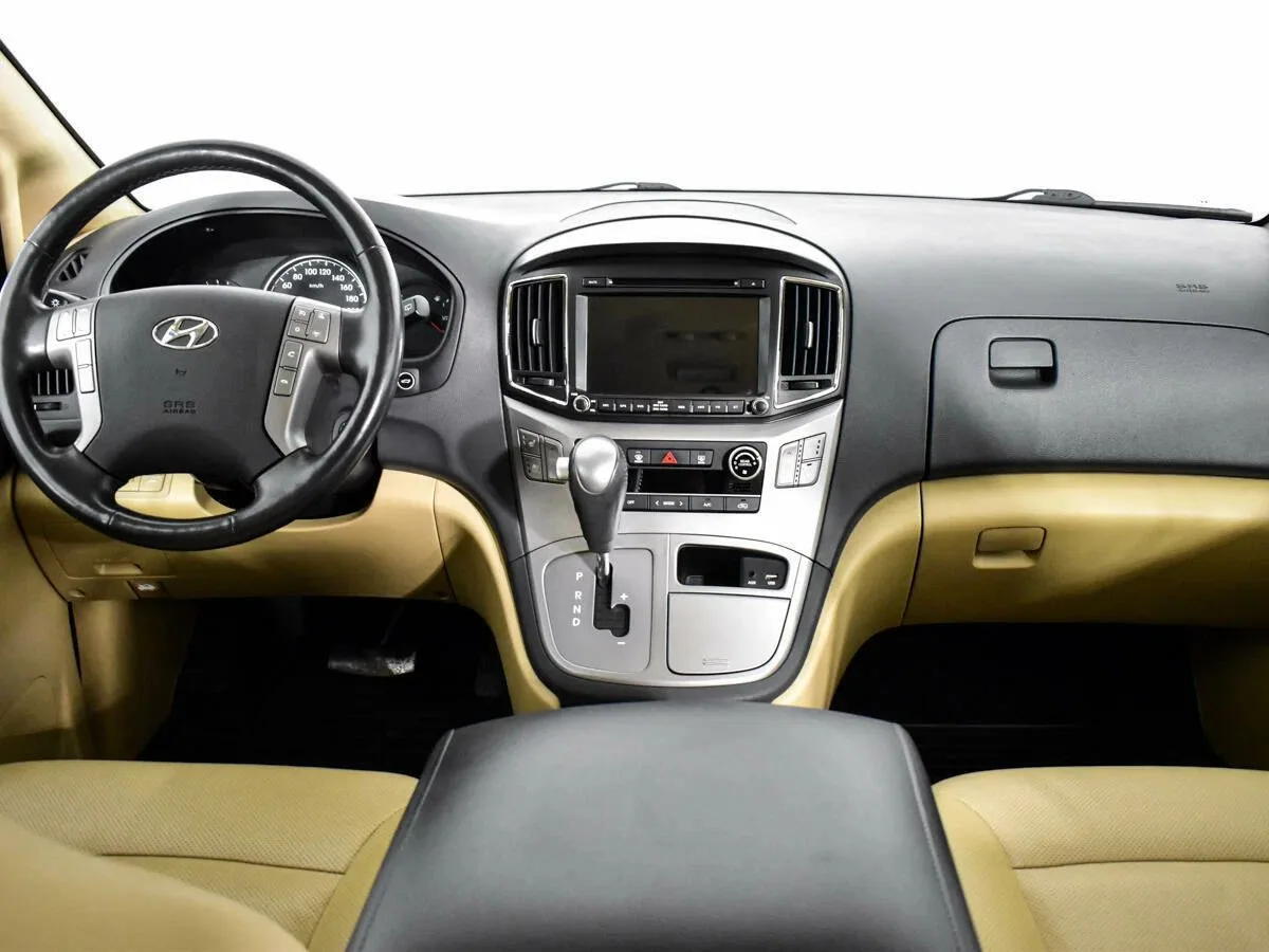 Hyundai H-1