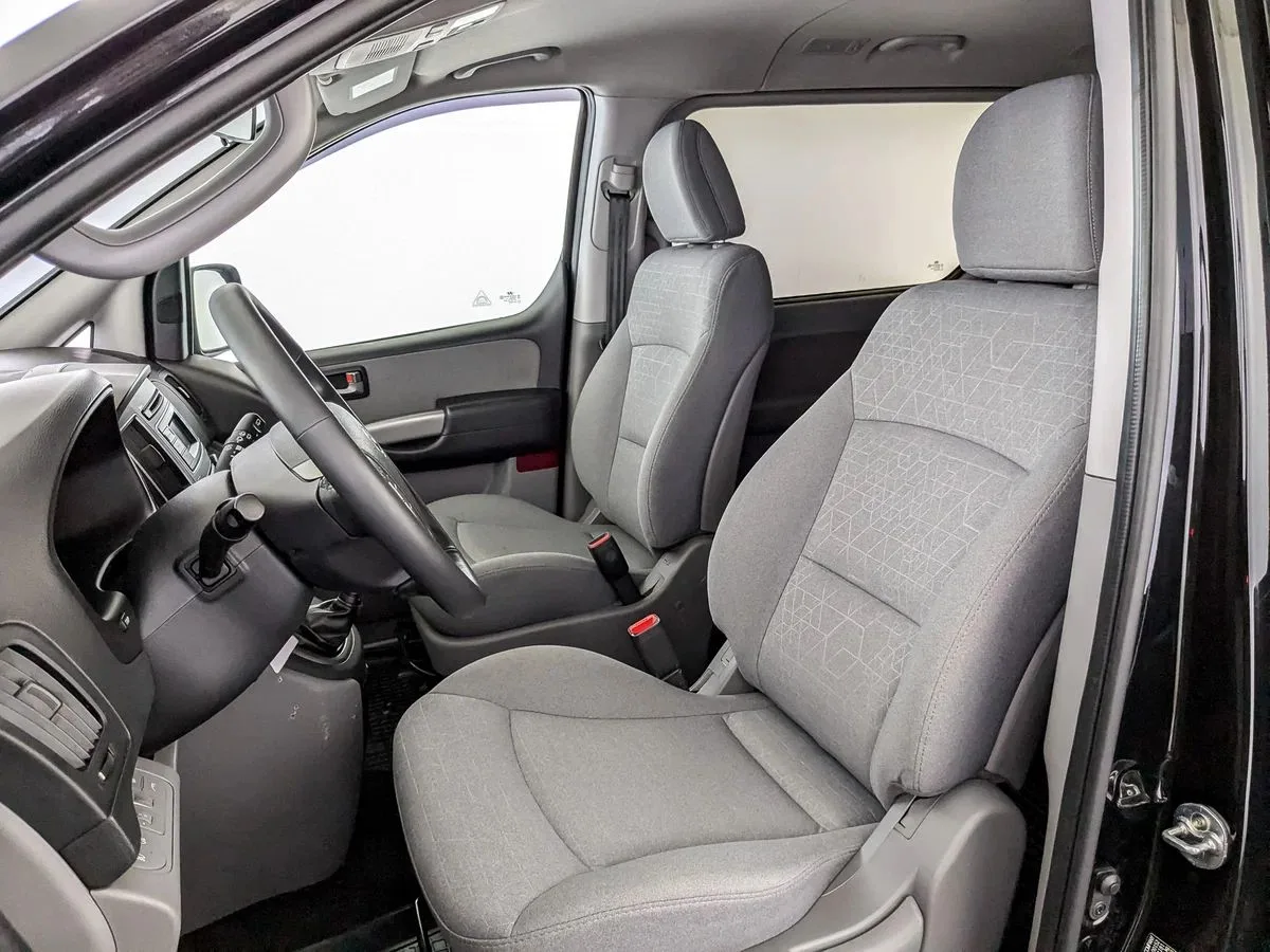 Hyundai H-1