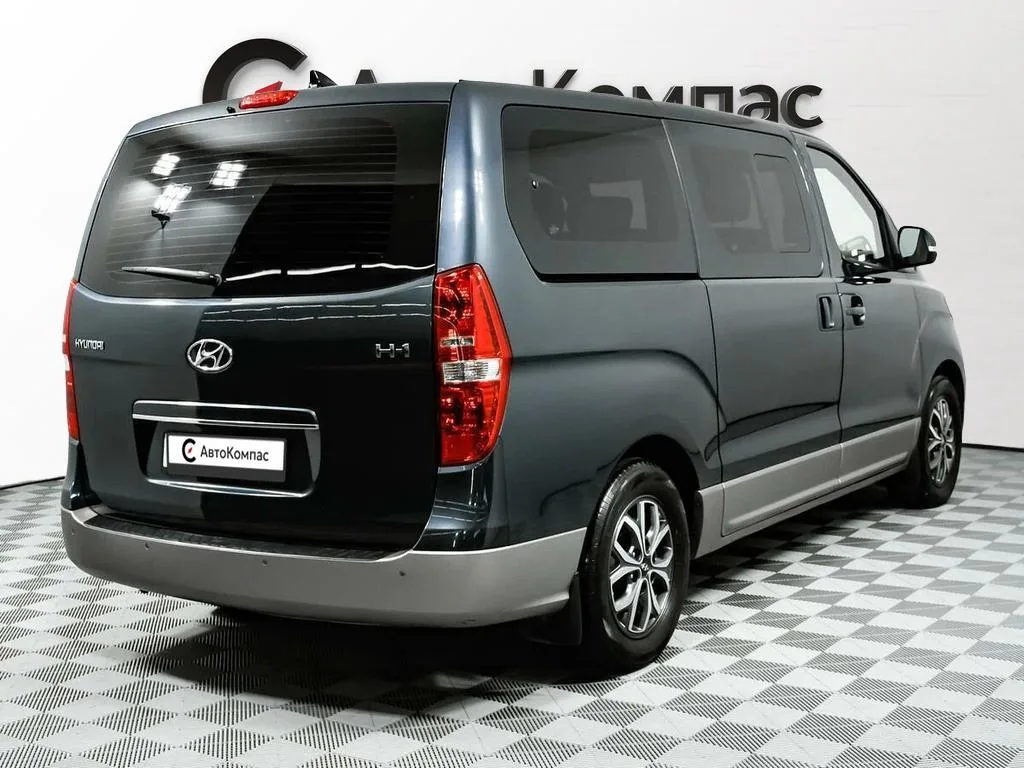 Hyundai H-1