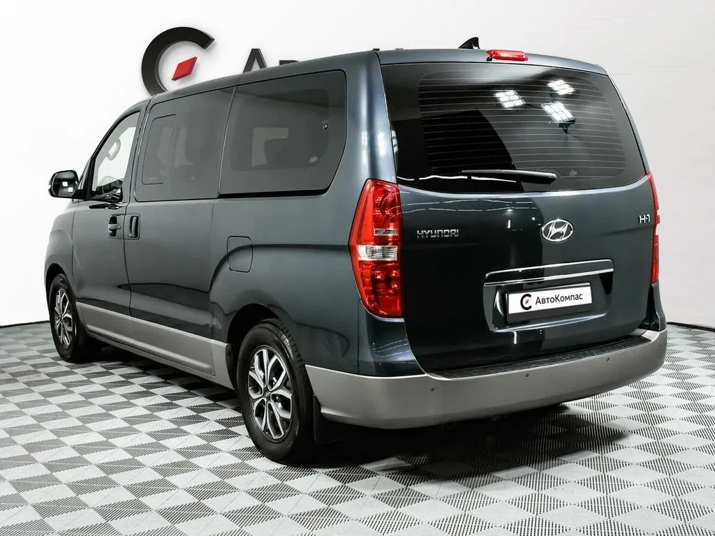 Hyundai H-1