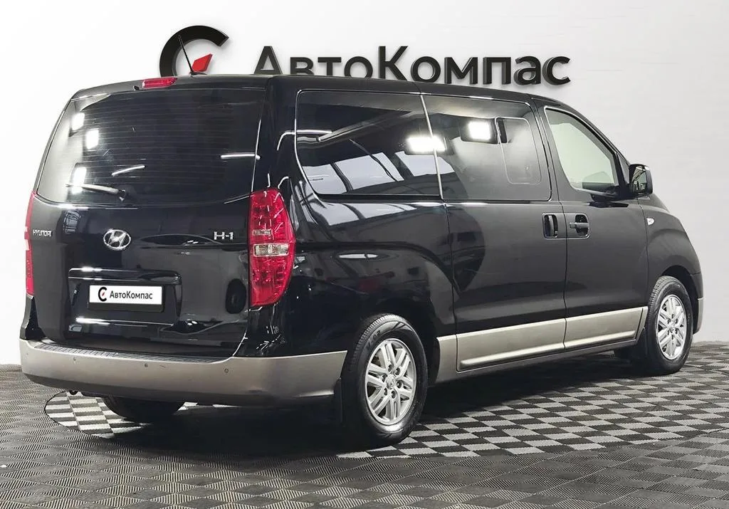 Hyundai H-1