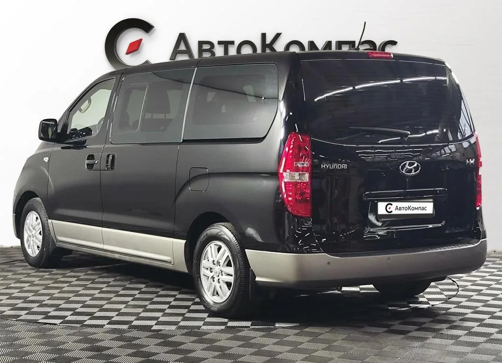 Hyundai H-1