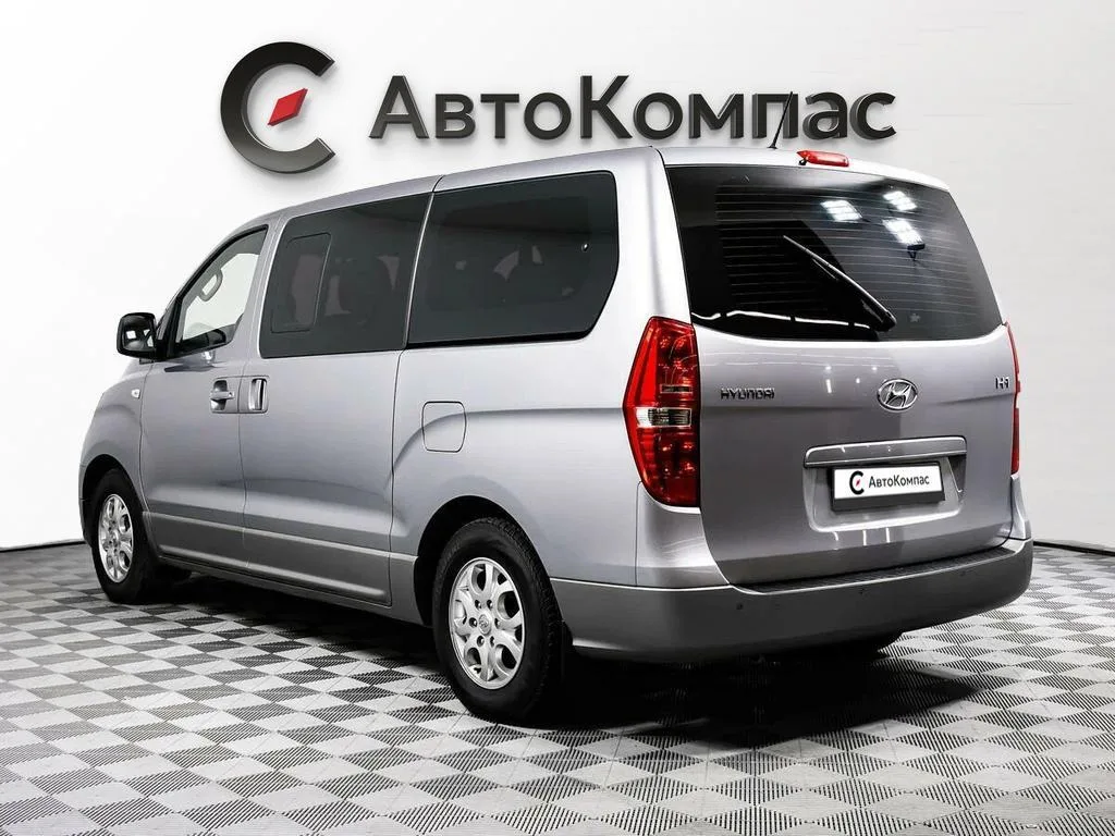 Hyundai H-1