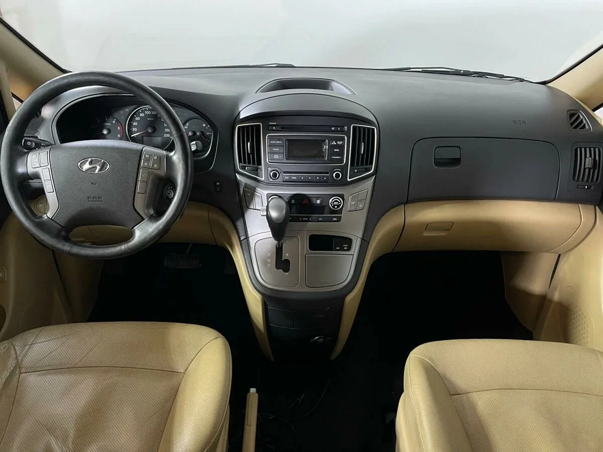 Hyundai H-1