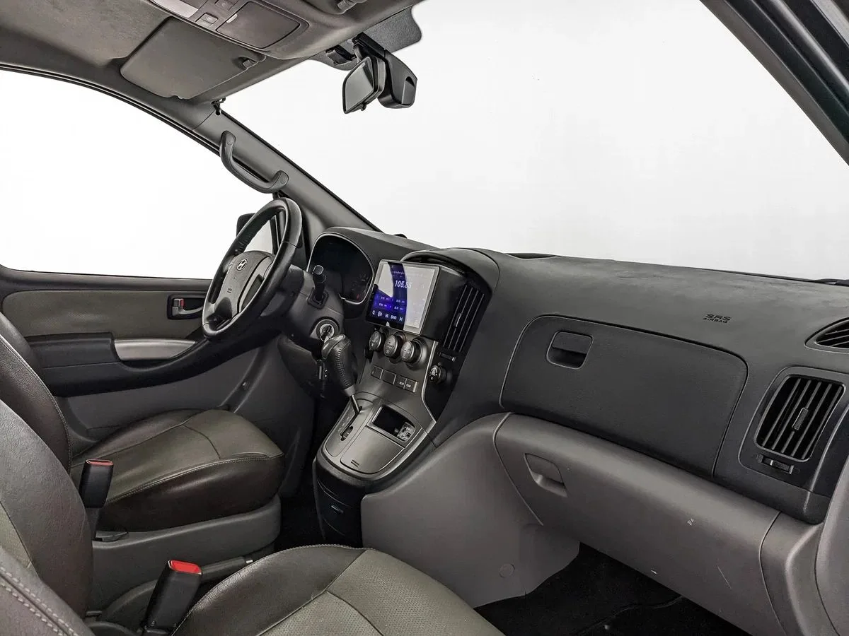 Hyundai H-1