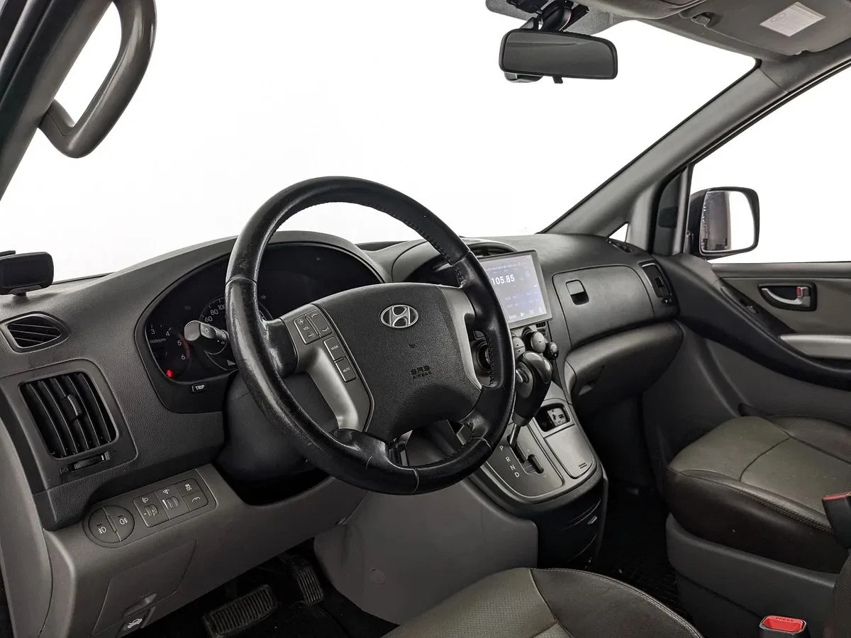 Hyundai H-1