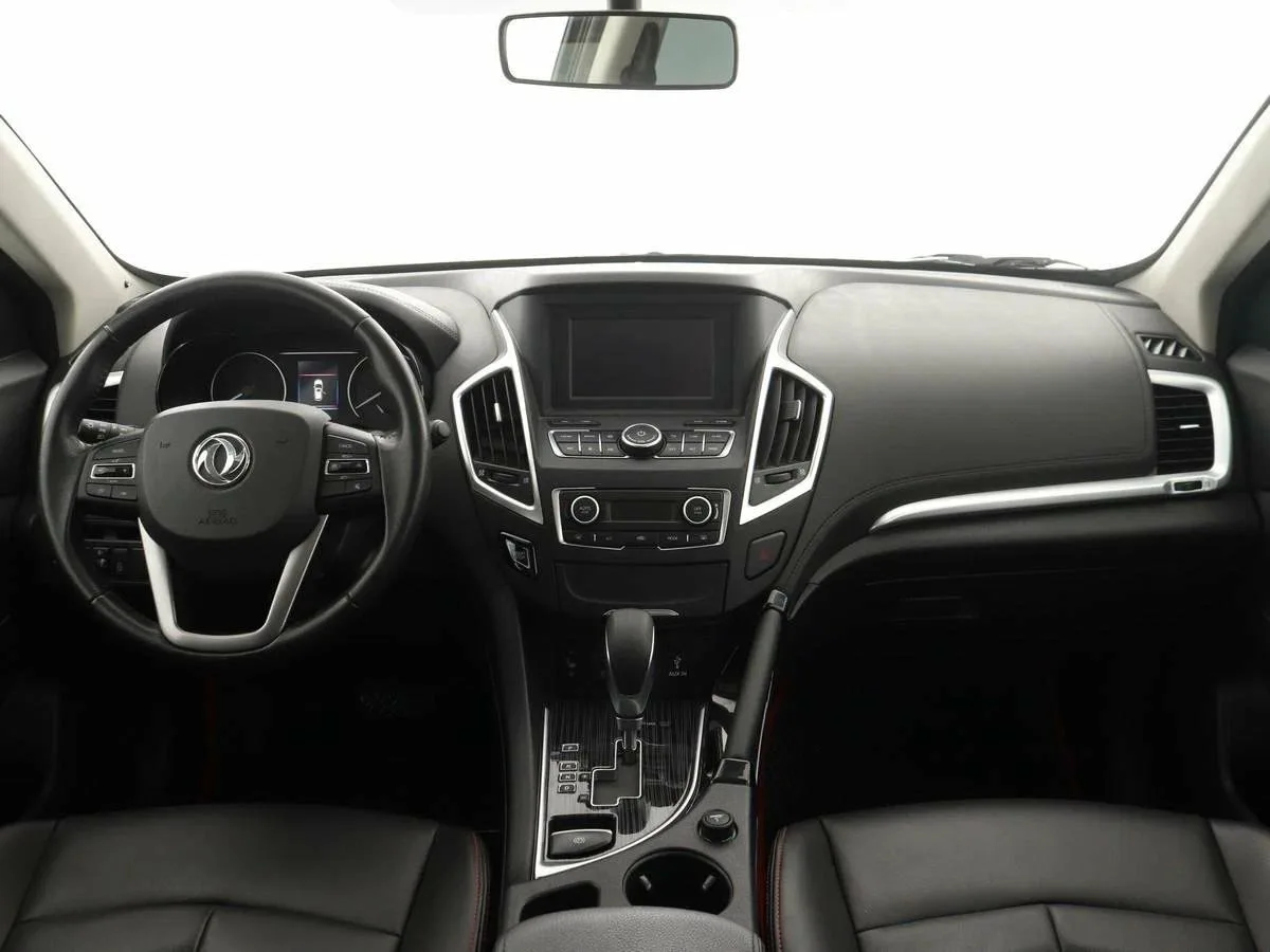 Dongfeng AX7