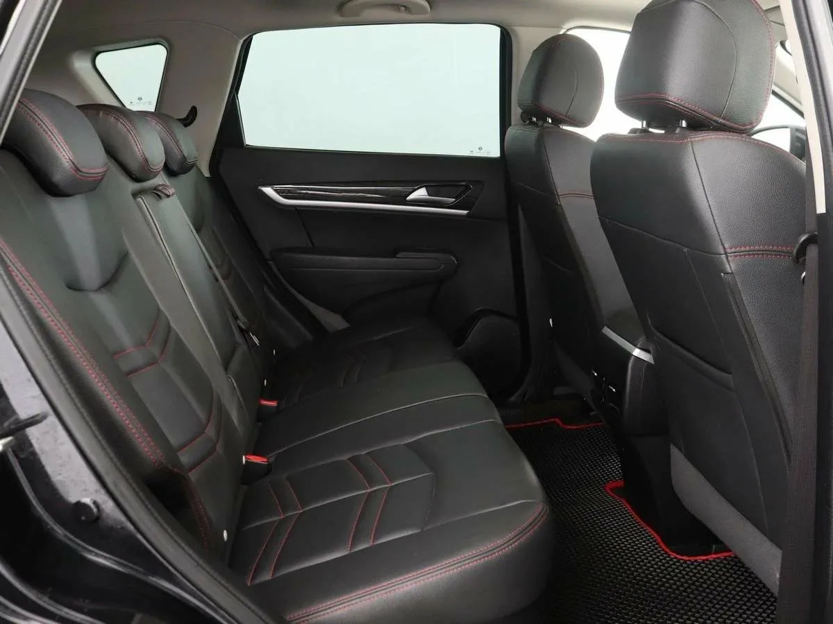 Dongfeng AX7