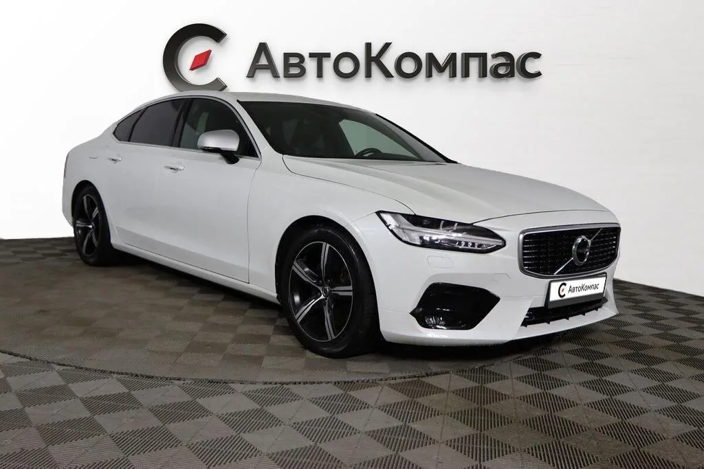 Volvo S90