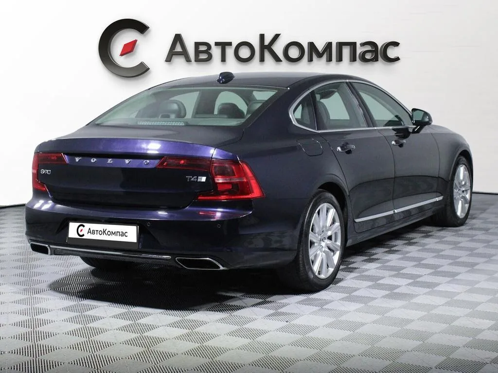 Volvo S90