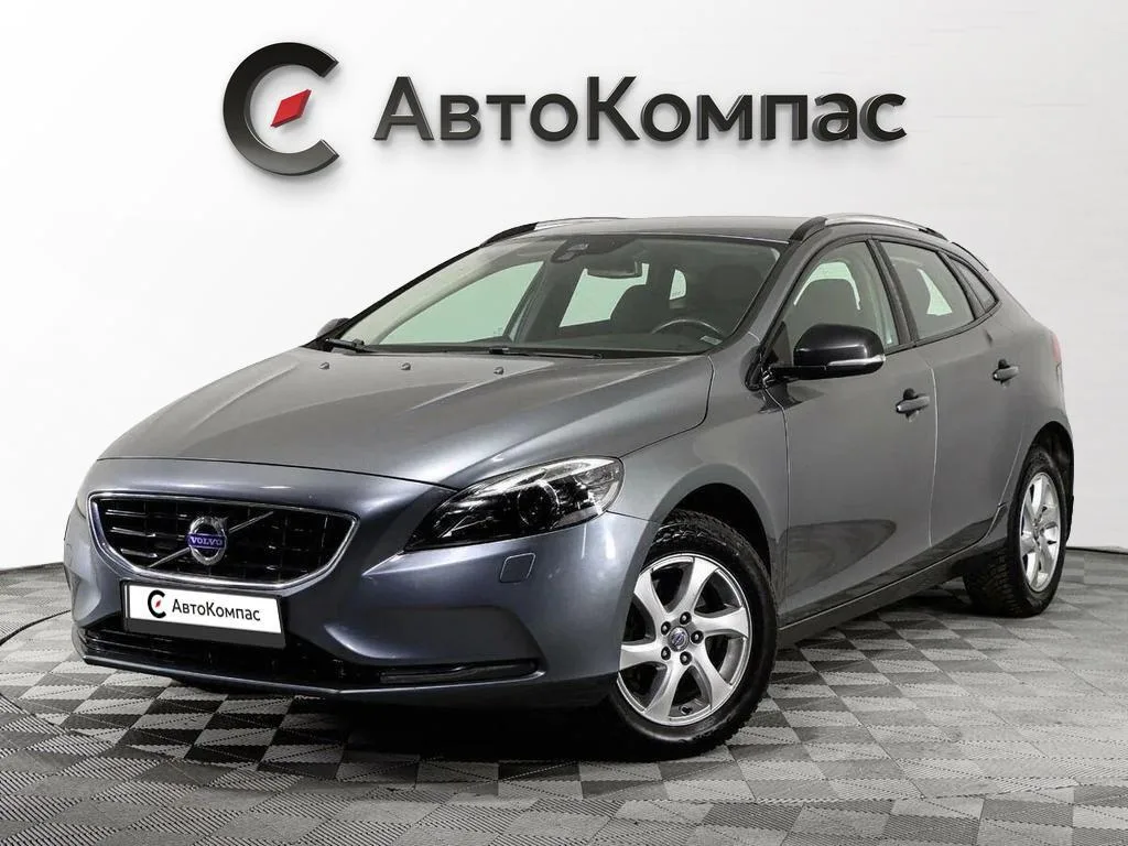 Volvo V40