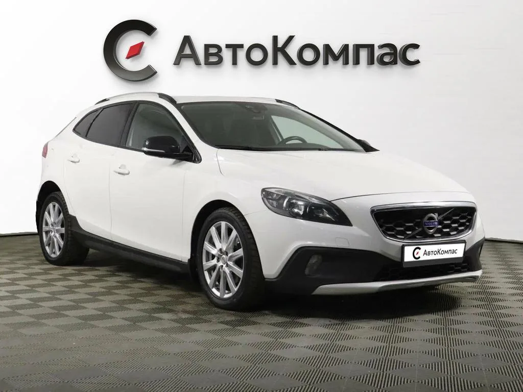 Volvo V40