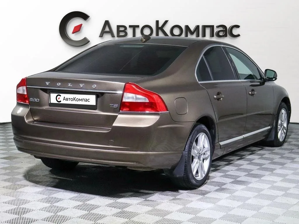 Volvo S80