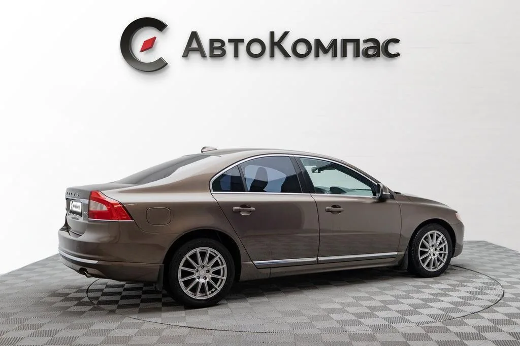 Volvo S80